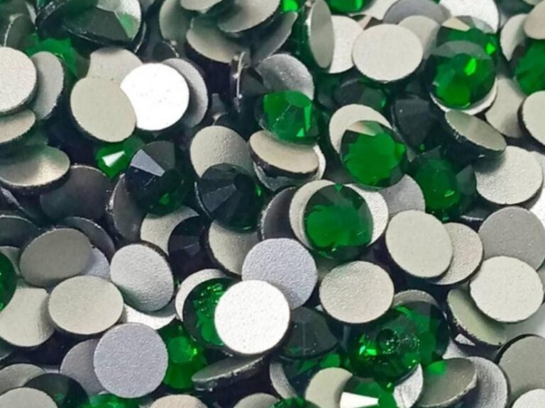 Crystals Non-Hotfix EMERALD