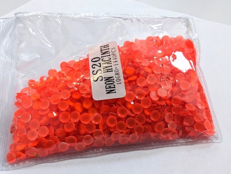 Crystals Non-Hotfix NEON HYACINTH