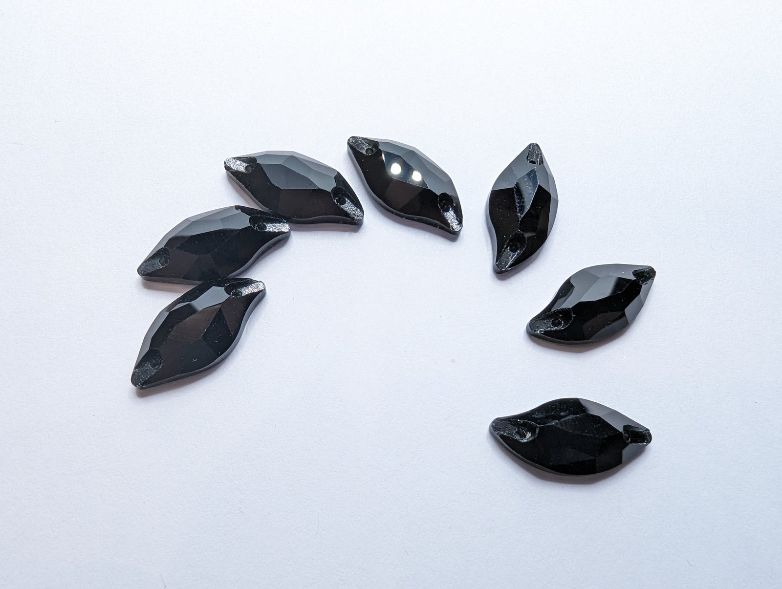 Leaf Sew-On Stones