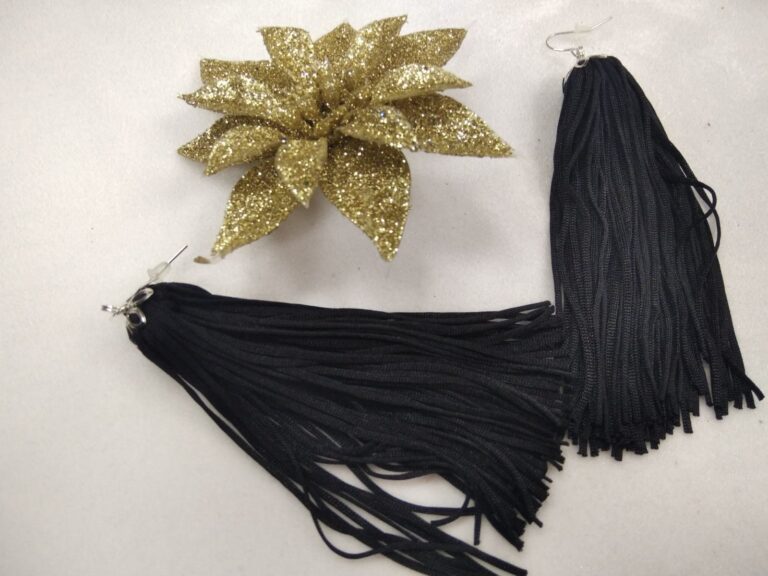 Fringe Earrings Color Black
