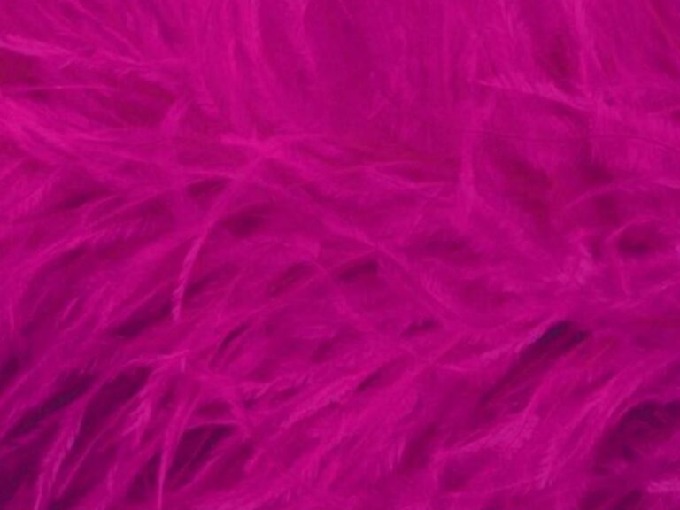 Pure Ostrich Feather Boa Lux 6 Ply - ELECTRIC PINK