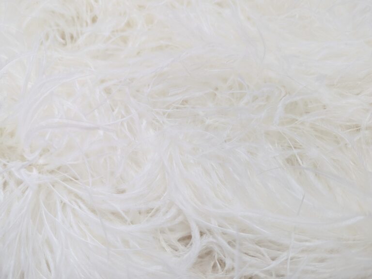 Ostrich Feather Boa Lux 5 Ply - WHITE